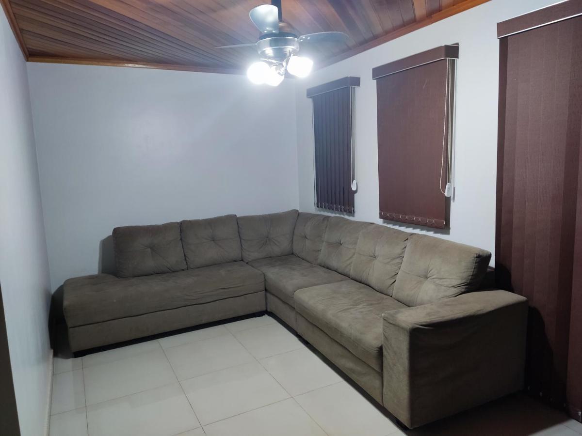 Casa Para Temporada 900 Metros Do Termas Dos Laranjais Vila Olímpia Exterior foto